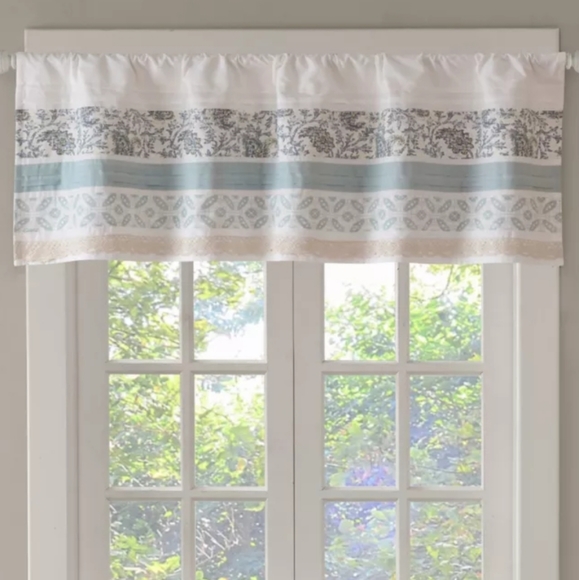 NEW Madison Park Dawn Kitchen Window Valance 50inW x 18inL - Picture 1 of 4